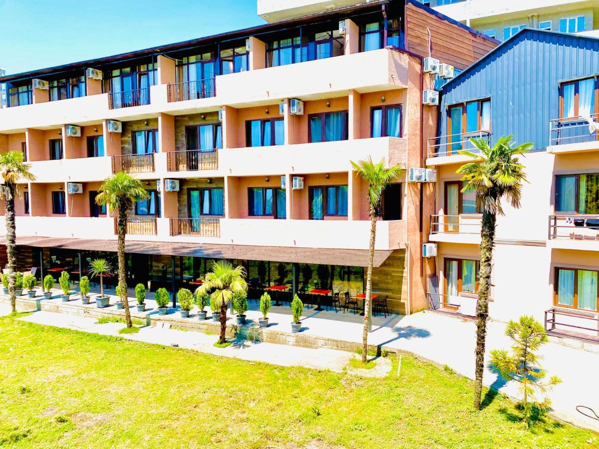 Hotel Costa Makhinjauri Exterior foto