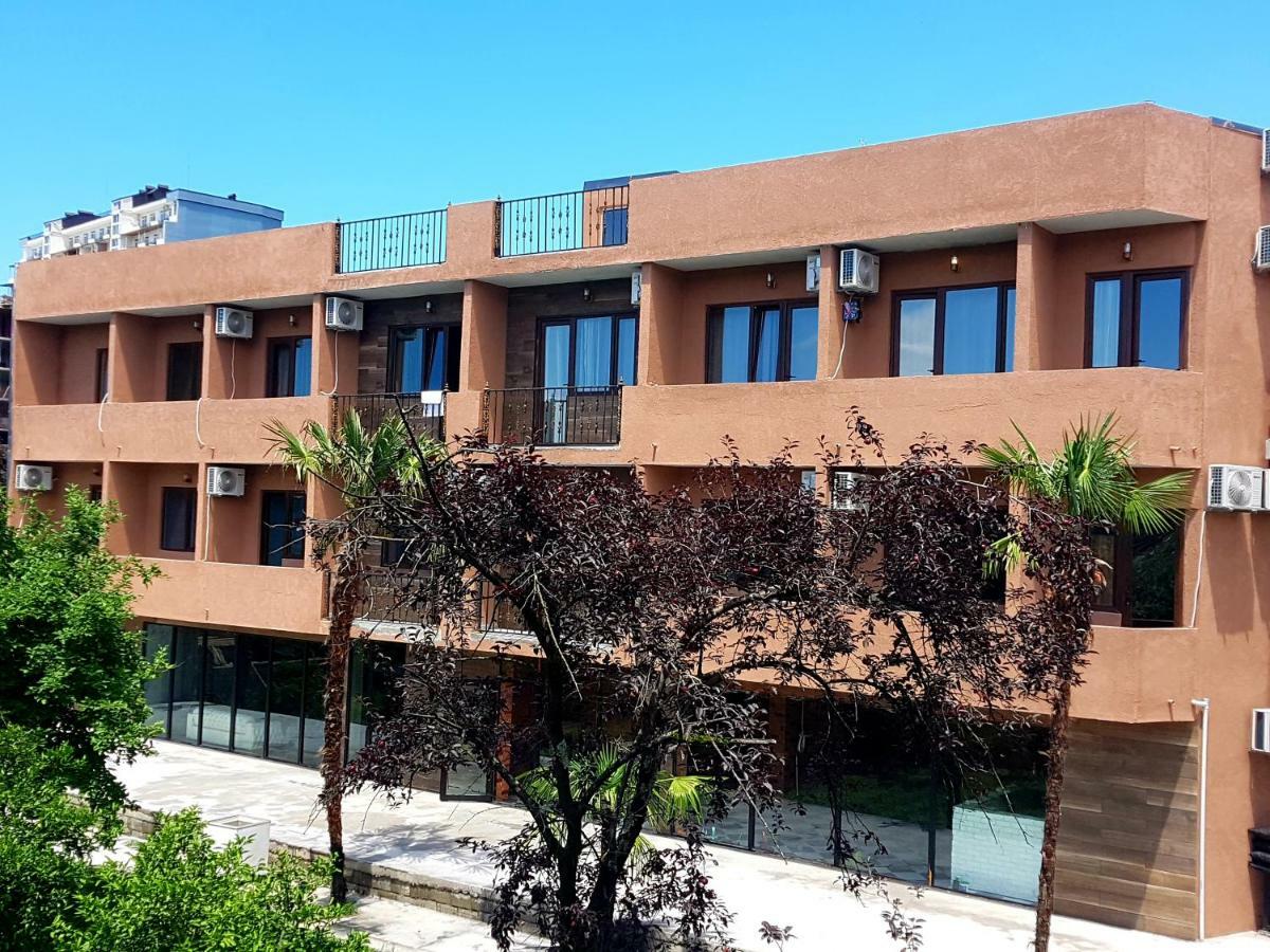 Hotel Costa Makhinjauri Exterior foto